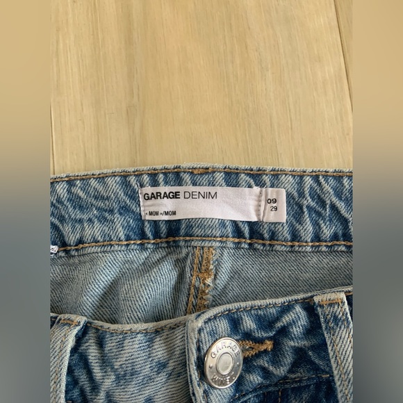 Fave Mom Jeans ** garage no longer sells - Picture 4 of 5